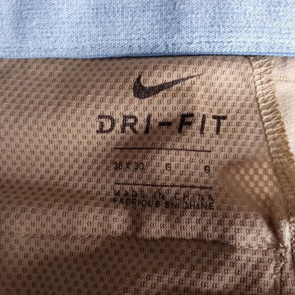 Nike dri-fit golf pants in tan size 36×30 - Picture 4 of 5
